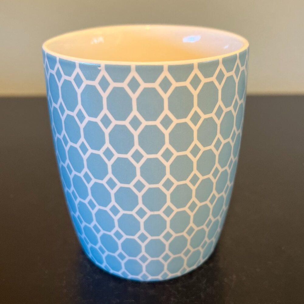 Letter "W” Monogram Initial HONEYCOMB Pattern Stoneware Mug ~ Target - Picture 4 of 9